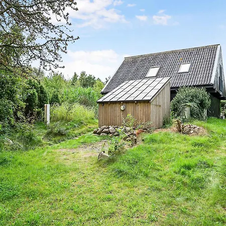 Lovely Enveloped In Surroundings *