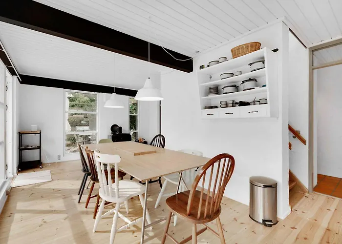 Lovely Enveloped In Surroundings Сasa de vacaciones